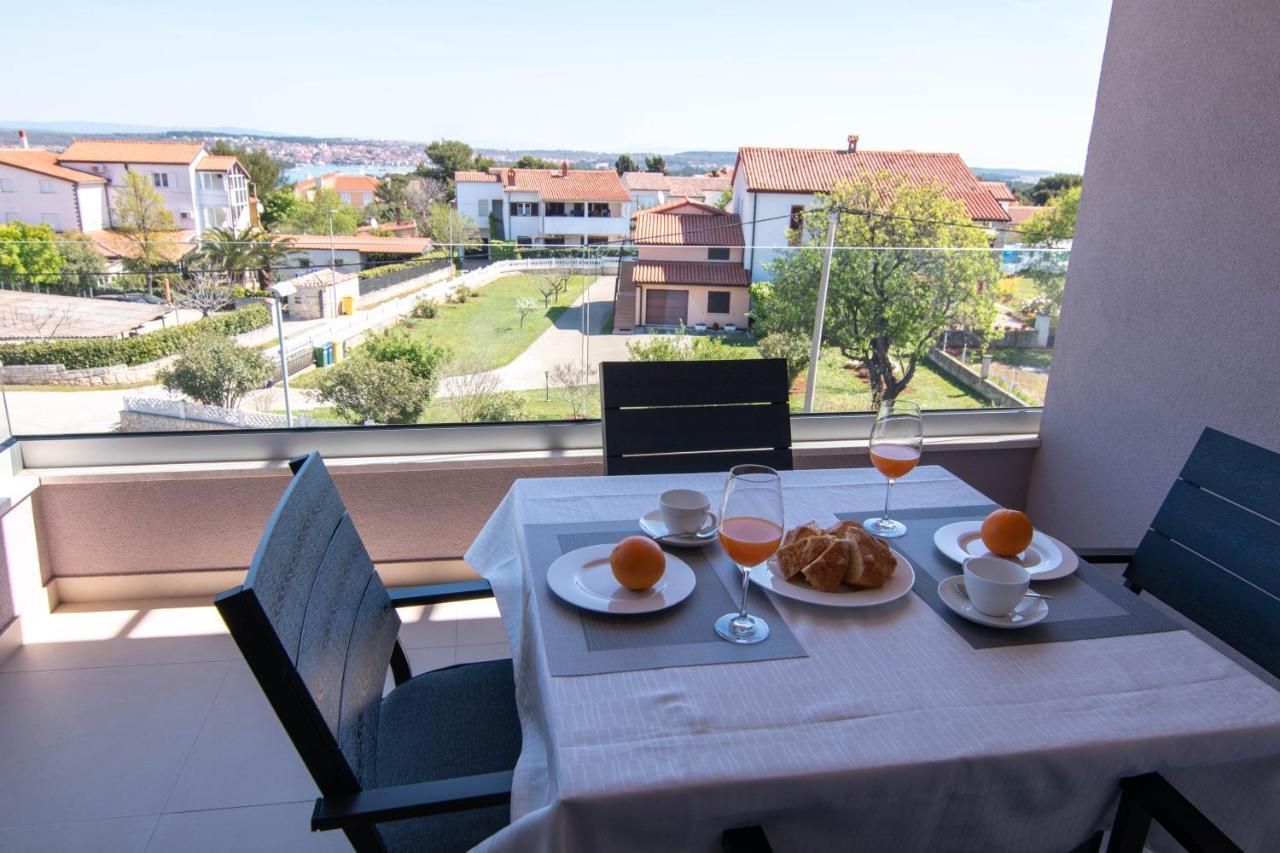 Luxury Faro With Sea View And Swimming Pool Apartament