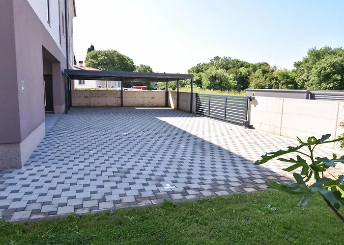 Luxury Apartment Faro With Sea View And Swimming Pool