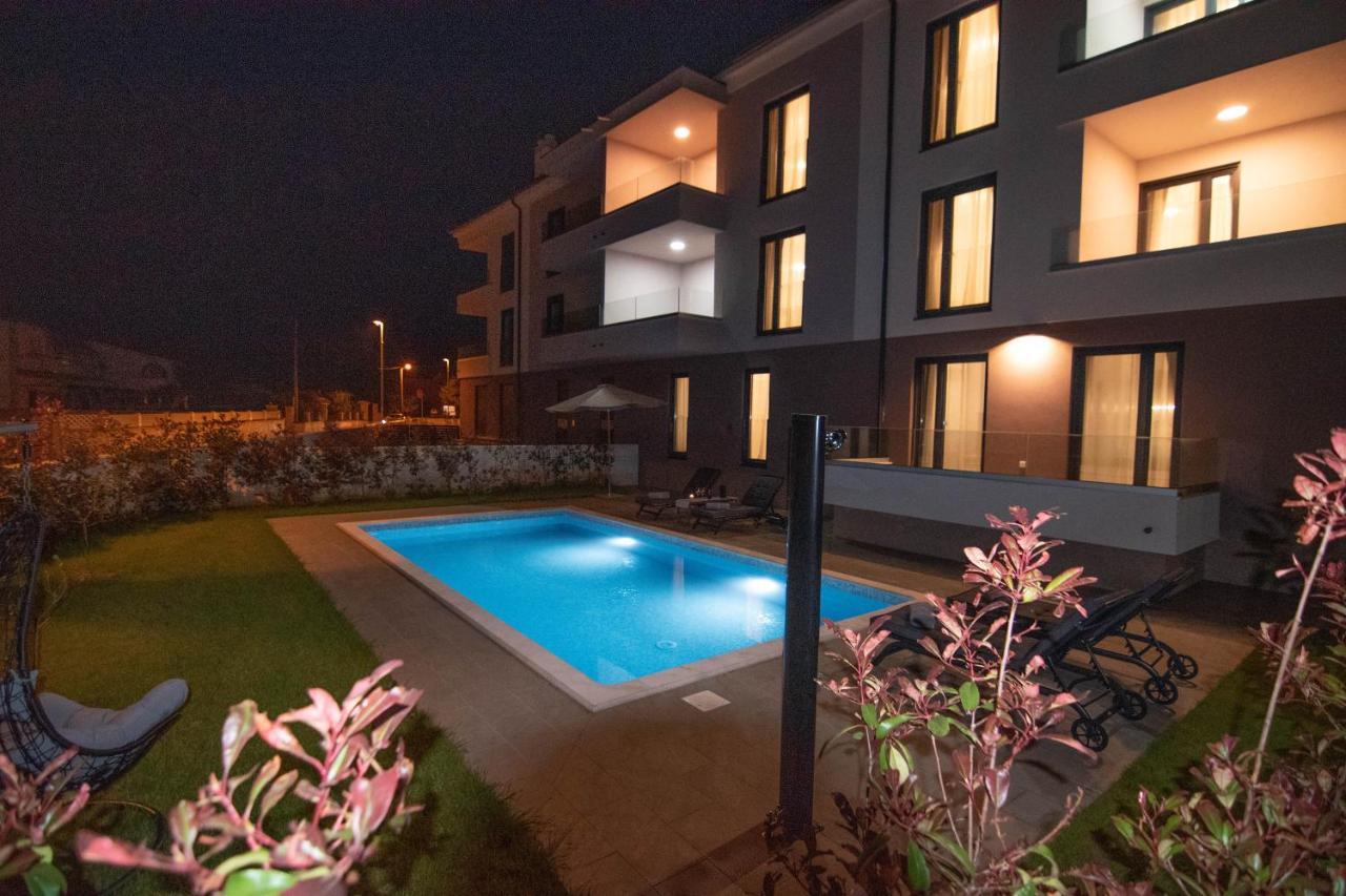 Luxury Faro With Sea View And Swimming Pool Apartment Premantura